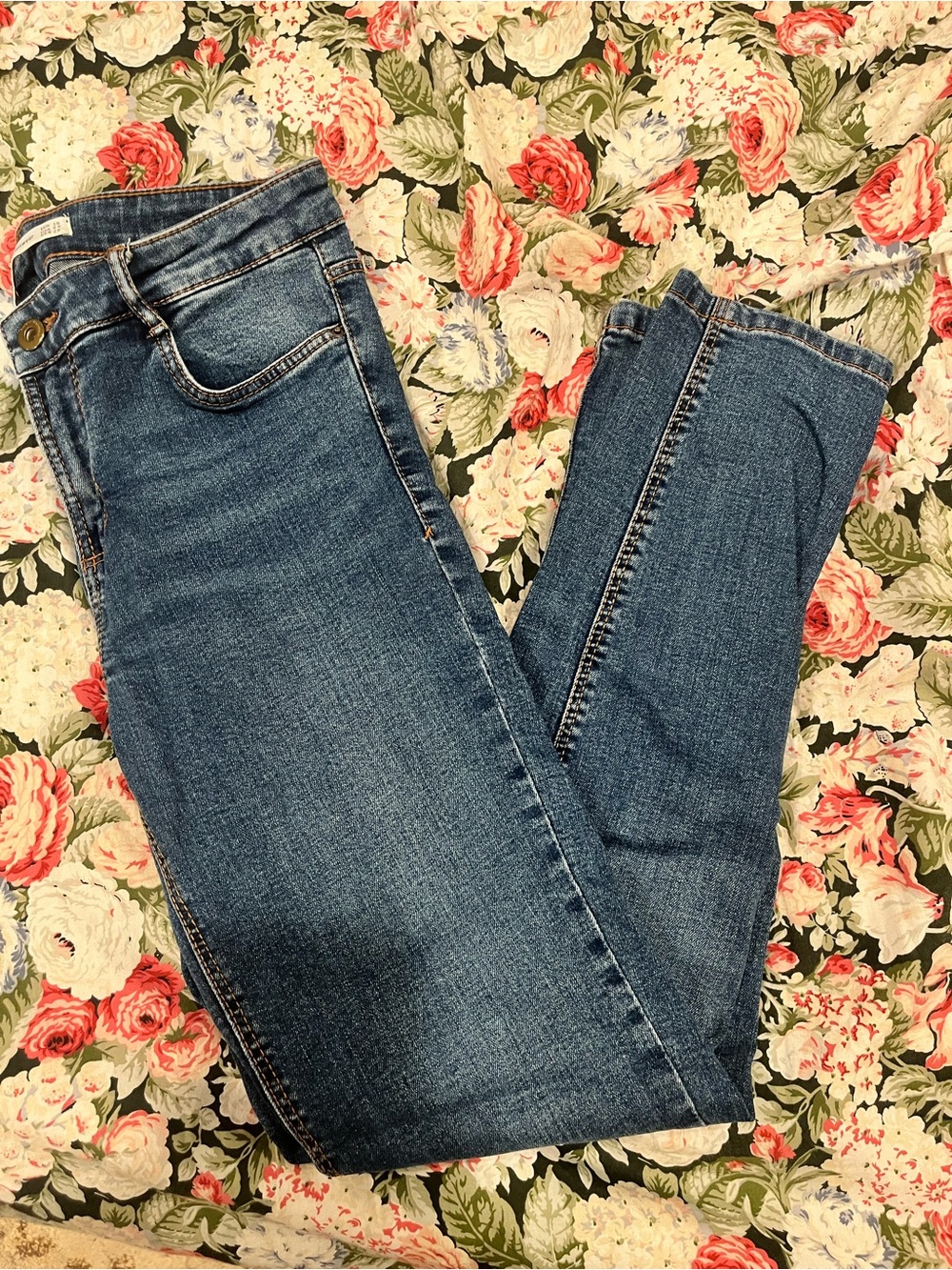 zara trafaluc denim wear women’s mid wash denim skinny jeans